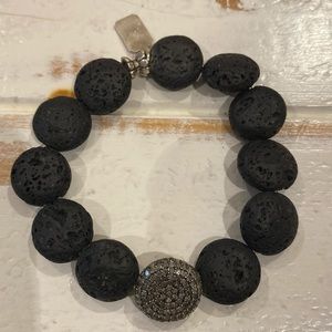 🍀 Black Diamond & Volcanic Rock Bracelet